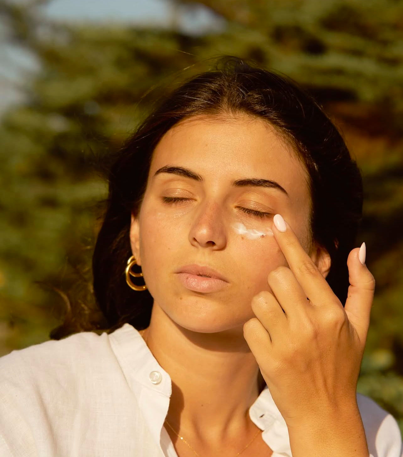 Regenerating Eye Contour Cream - with Aloe, Caffeine and Vitamin E.