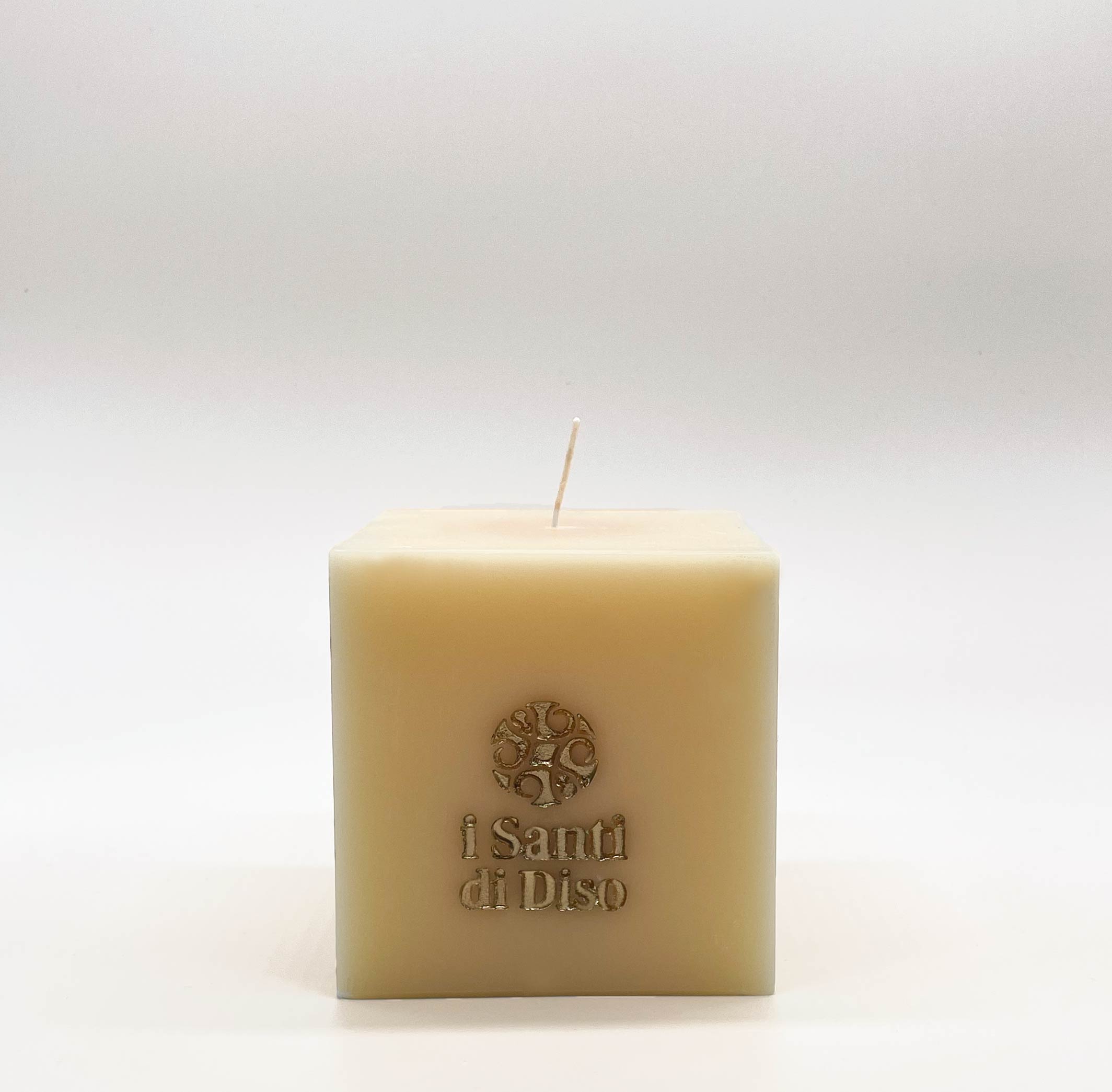 Candle with Almond, Myrtle and Mastic fragrances